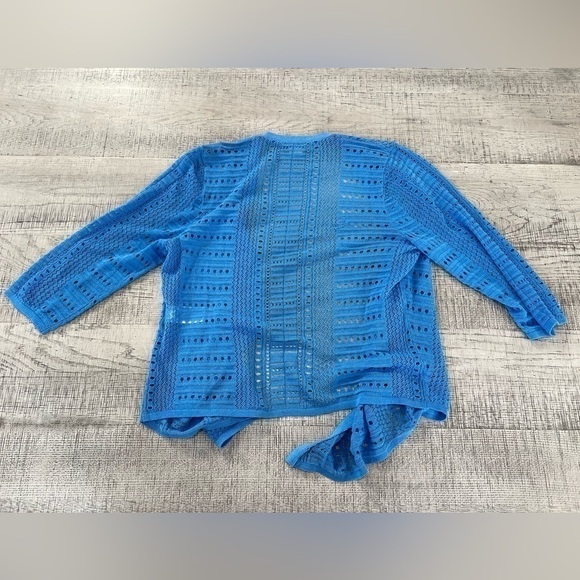 Chico’s Women’s Tie-Front Pointelle Stitch Cardigan Sweater Blue Sz 1/Medum NWOT - Picture 3 of 11